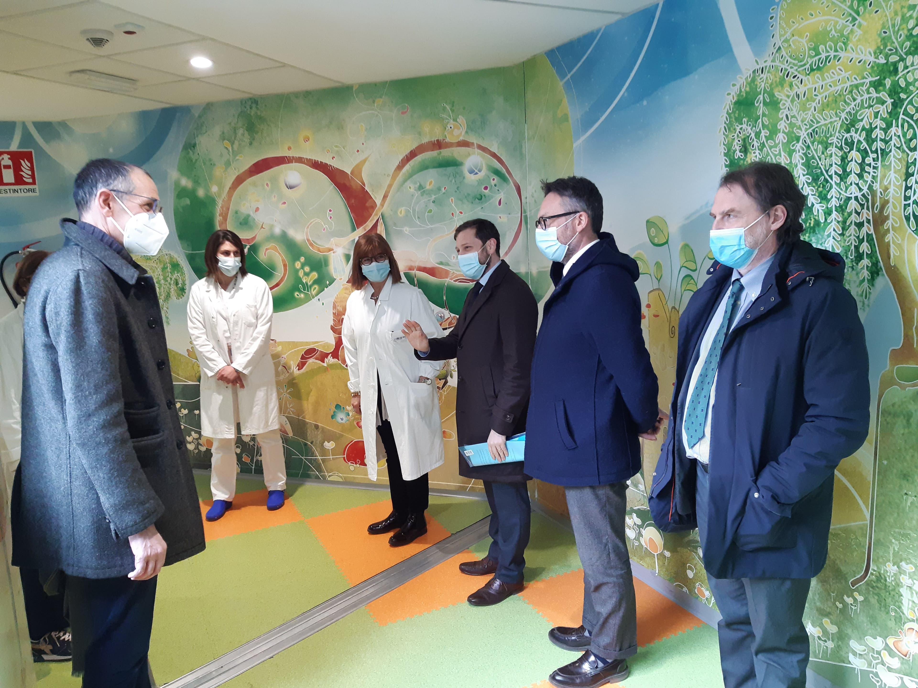 Un enorme sforzo organizzativo, quello in corso nell'ASST Sette Laghi