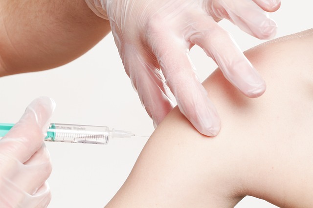 Rallentamenti questa mattina al centro vaccinale di Tradate. A breve un importante aumento della capacità vaccinale aziendale