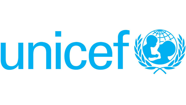 Il Presepe di gesso aiuta l’UNICEF