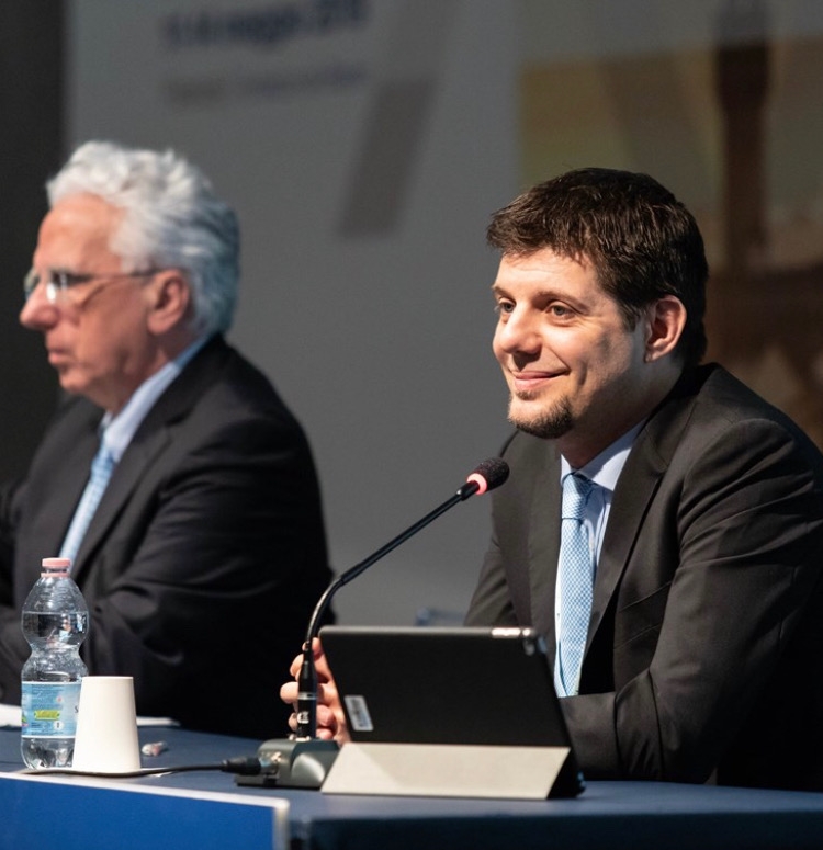 Il Prof. Francesco Dentali relatore ad un congresso in Senato