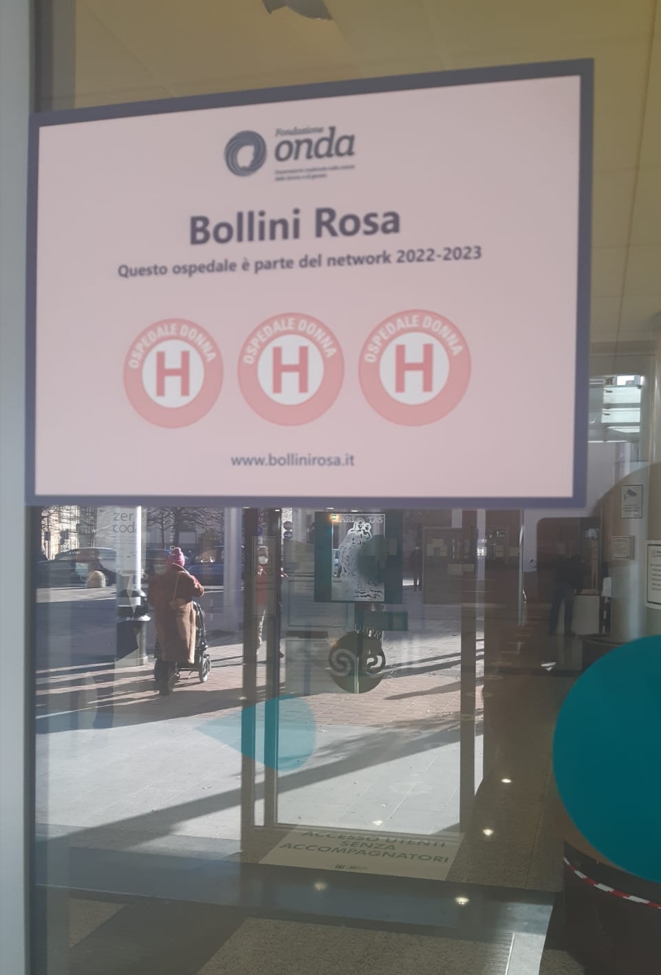 Tre bollini rosa all'ASST di Varese, massimo riconoscimento attribuito alle strutture attente alla salute femminile