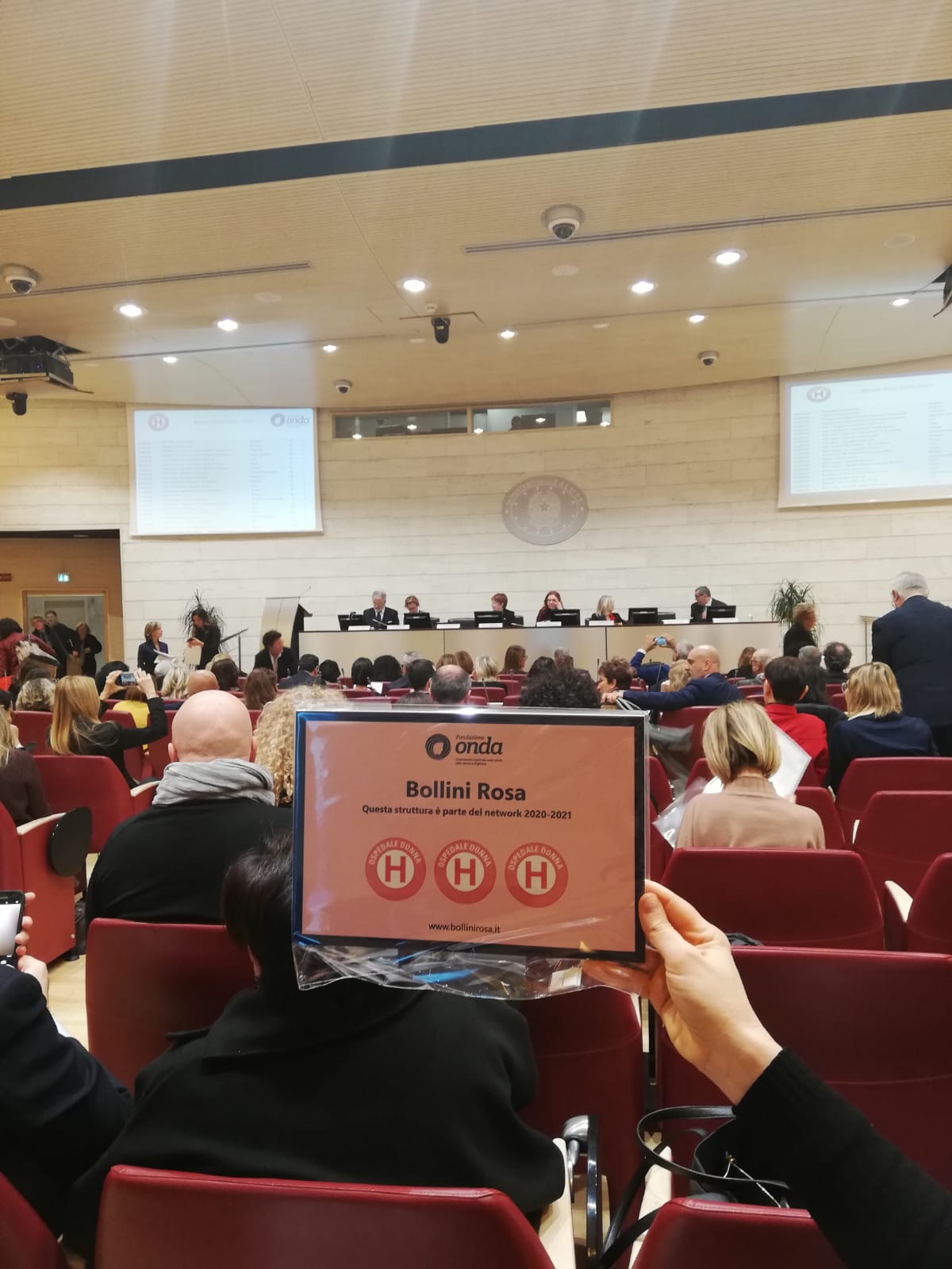 Tre bollini rosa all'ASST di Varese, massimo riconoscimento attribuito alle strutture attente alla salute femminile